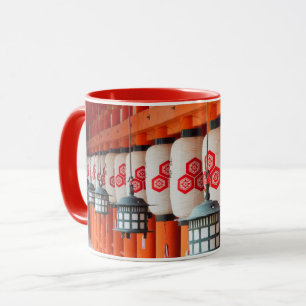 Caneca dentro Itsukushima Shrine
