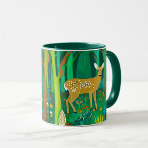 Caneca Descoberto em um Cenário de Floresta Fantástica