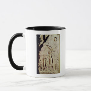 Caneca Descrevendo Amenophis IV, Nefertiti e filha