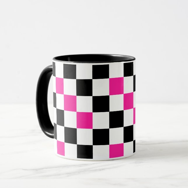 Caneca Desenho de padrão xadrez rosa preto e branco (Frente Esquerda)