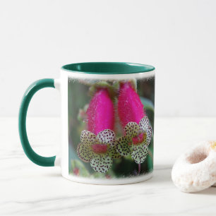Caneca Design de Flor Leopardo