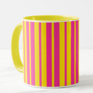 Caneca Design de padrão de listras elegantes rosa e amare