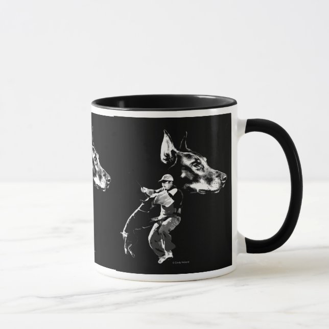 Caneca Design de Schutzhund do Doberman (Direita)
