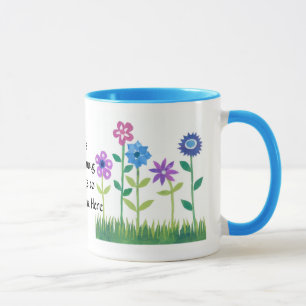 Caneca Design Floral moderno cor-de-rosa, roxo e azul