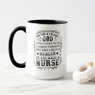 Caneca Deus Fez Uma Enfermeira
