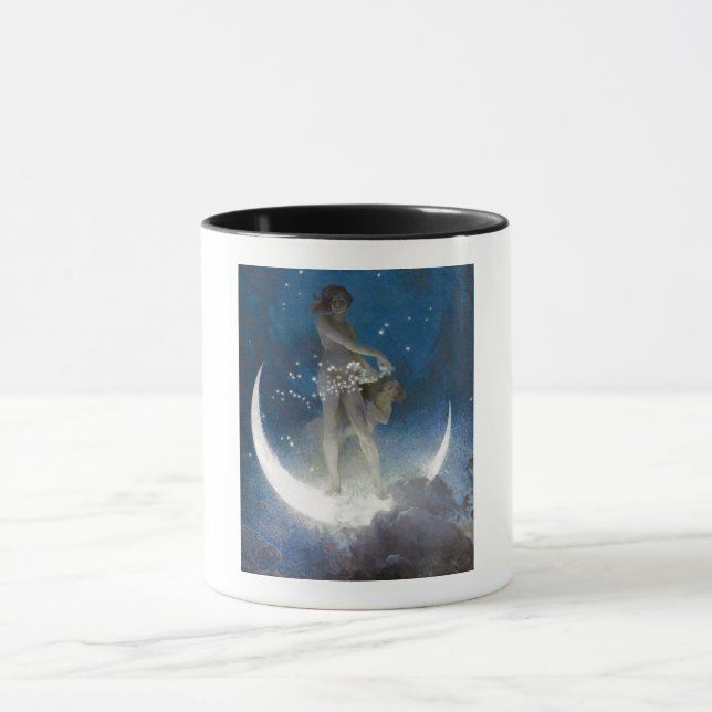 Caneca Deusa Lua Espalhando Estrelas à Noite (Centro)