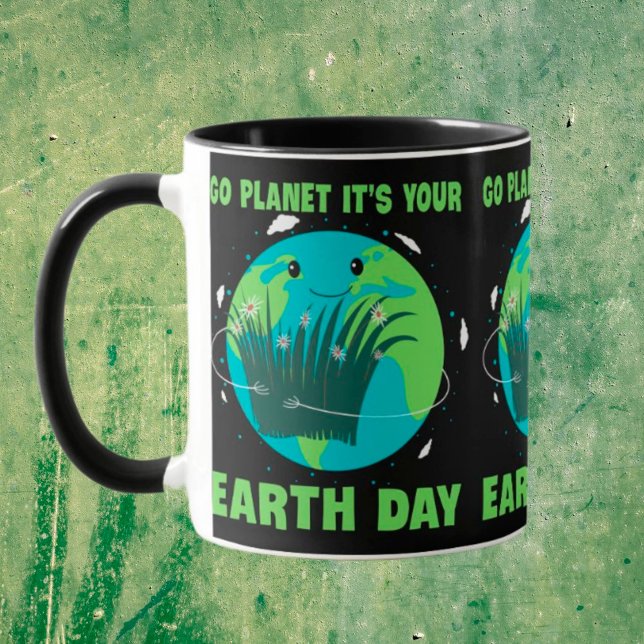 Caneca Dia da Terra: Planeta Ir É o Dia da Terra (Criador carregado)