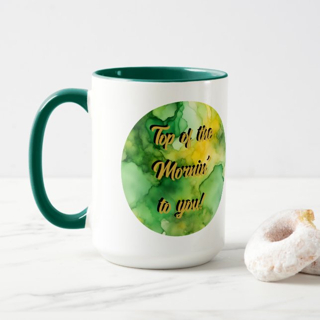 Caneca Dia de São Patrício 'Topo da Manhã' (Com Donut)