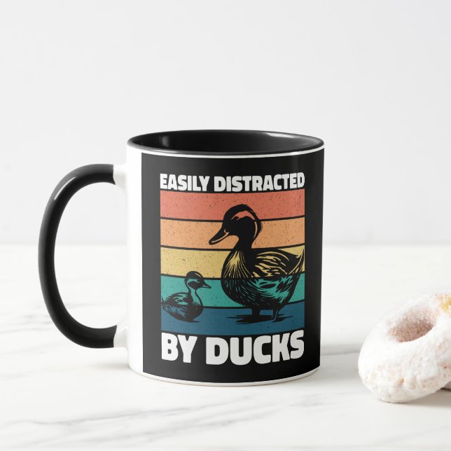 Caneca Distraído Facilmente Por Patos Sobre Pato Legal (Com Donut)