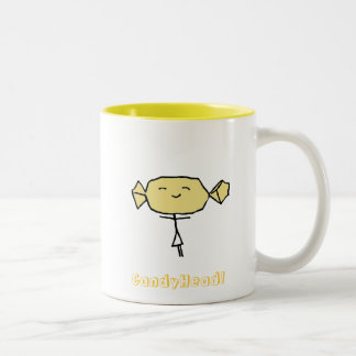 Caneca do amarelo da felicidade de CandyHead