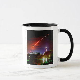 Caneca do esforço do vaivém espacial