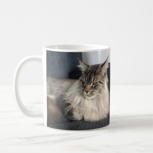 Caneca do gato de racum de Maine (Esquerda)