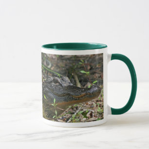 Caneca do jacaré da angra de Fisheating