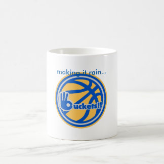 caneca do logotipo do basquetebol do ouro dos