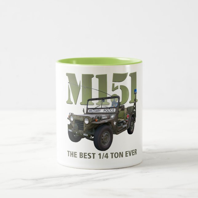 Caneca do M151 de Ron (Centro)