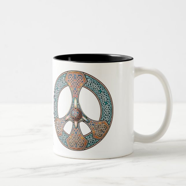 Caneca do sinal de paz de Knotwork (Direita)