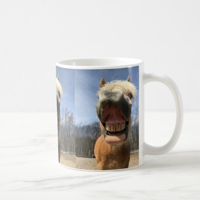 Caneca do sorriso do cavalo de Haflinger (Direita)