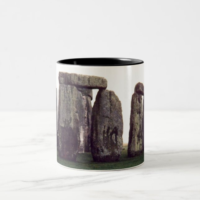 caneca do stonehenge (Centro)