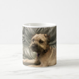 caneca do terrier de beira