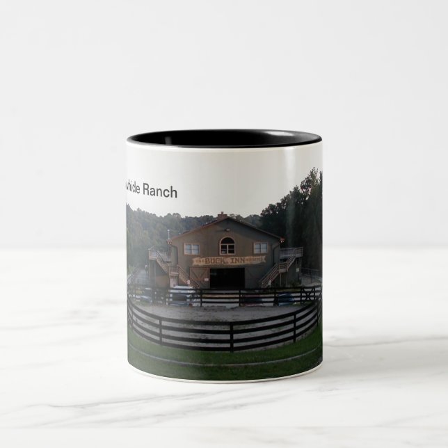 Caneca do verão da pensão do fanfarrão (Centro)