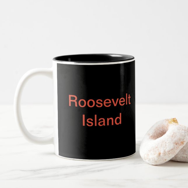 Caneca do vermelho da ilha de Roosevelt (Com Donut)