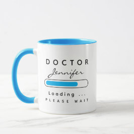 Caneca DOCTOR [Nome] Carregando Azul e Branco
