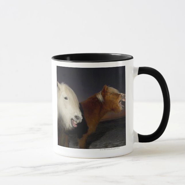 Caneca Dois cavalos islandêses (Direita)