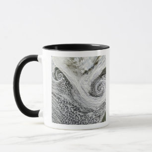 Caneca Dois ciclones formados no tandem ao sul de
