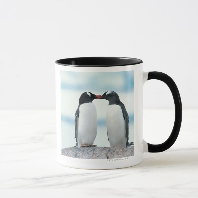 Caneca Dois pinguins que tocam nos bicos (Direita)
