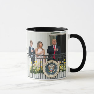 Caneca Donald Trump, com Melania & Barron na casa branca