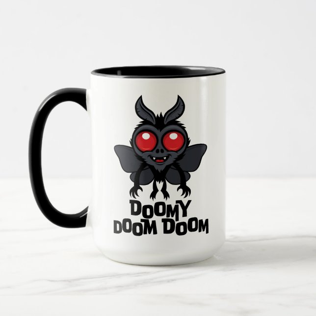 Caneca Doomy Doom Doom Mothman Criptídeo Fofo (Esquerda)