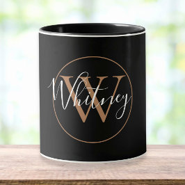 Caneca Dourado Monograma - Script Name Elegante Black Mug