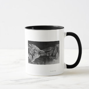 Caneca Doutor de bruxa indiano idoso na fotografia de