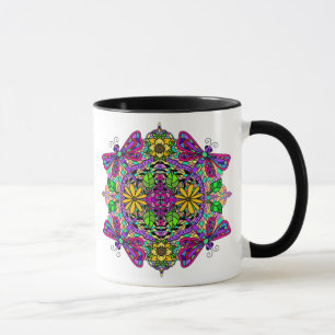 Caneca Dragonfly e flores roxas e rosa Mandala