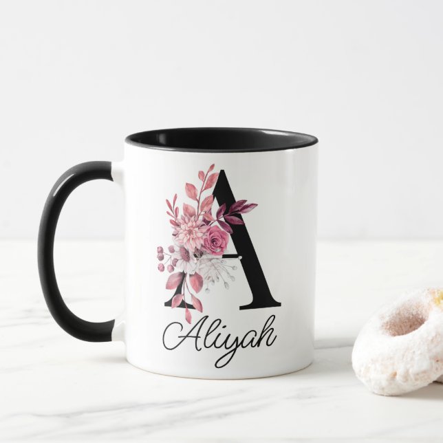 Caneca Dusty Rosa Mauve Floral - Letra A Monograma (Com Donut)