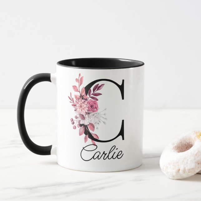 Caneca Dusty Rosa Mauve Floral - Letra C Monograma (Com Donut)