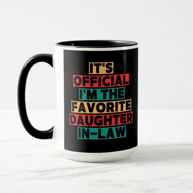 Caneca é oficial eu sou a filha favorita na lei (Esquerda)