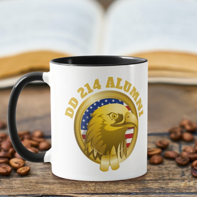 Caneca Eagle Dourado Emblem USA Flag | DD 214 Alumni (Criador carregado)