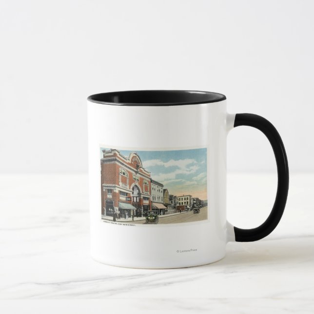 Caneca East Main Street View do teatro americano (Direita)