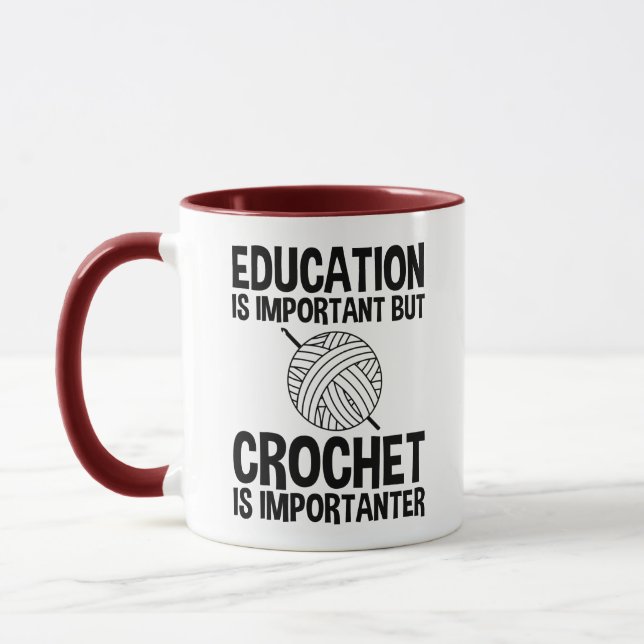 Caneca Educação É Importante, Mas Crochet É Importante (Esquerda)