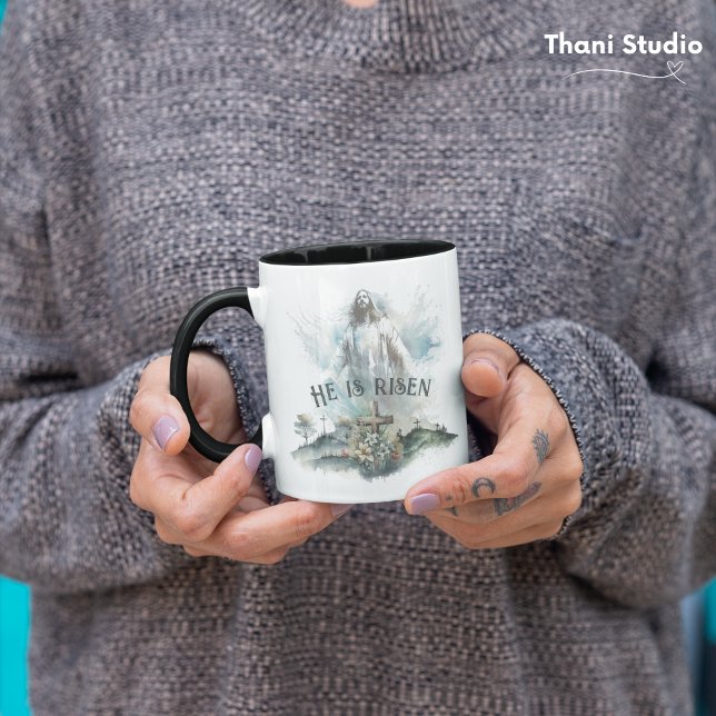 Caneca Ele é Risen Páscoa Religiosa Cruz Cristã (Criador carregado)