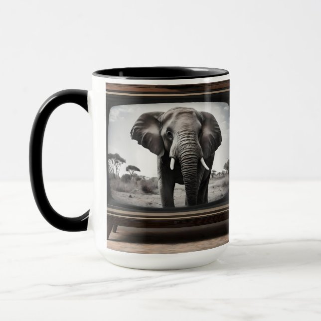 Caneca Elefante Africano Na Televisão Analógica, (Esquerda)