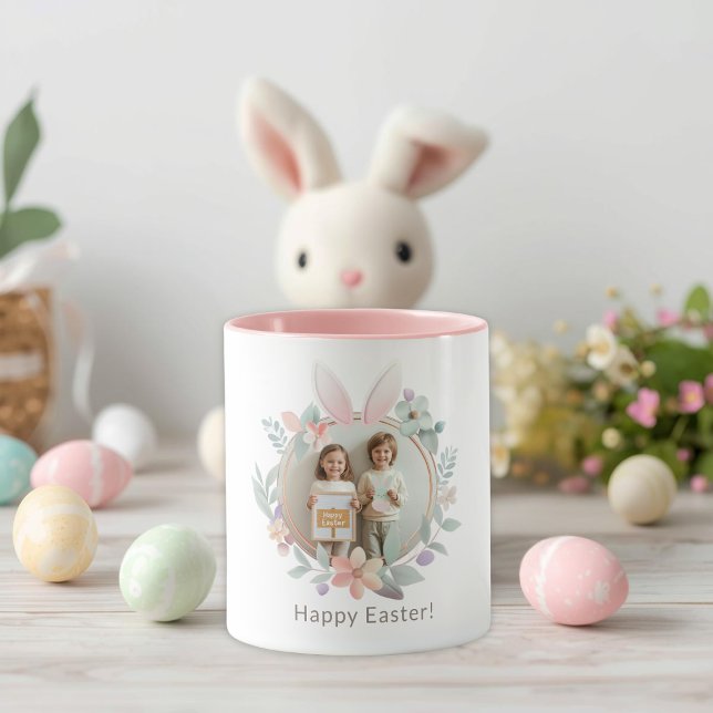 Caneca Elegant Pastel Easter Photo Mug with Bunny Frame (Criador carregado)