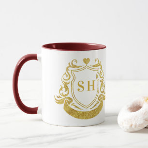 Caneca Elegante Crista de Fita e Monograma Inicial Dourad