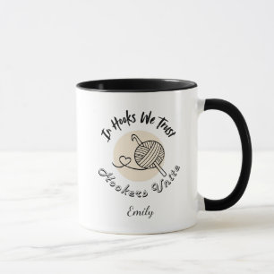 Caneca Em Agulhas Nós Confiamos Crochet Mãe Personalizado