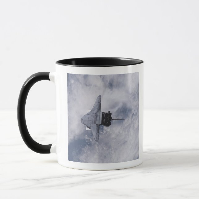Caneca Endeavor do Envelope Espacial 21 (Esquerda)