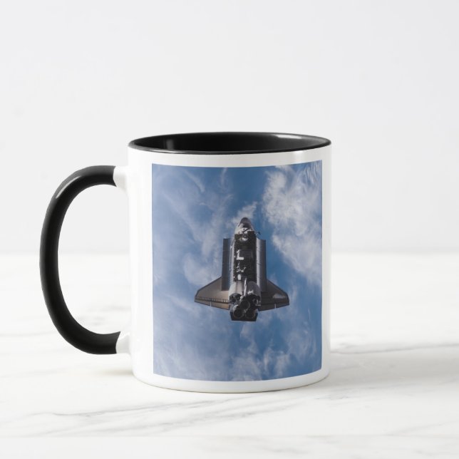 Caneca Endeavor do Envelope Espacial 22 (Esquerda)