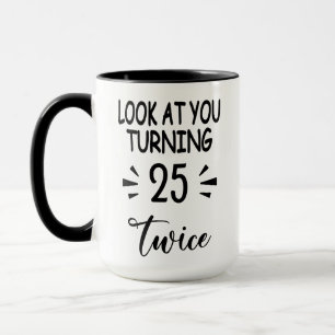 Caneca Engraçada de 50 Anos de Idade - Olha Quem E