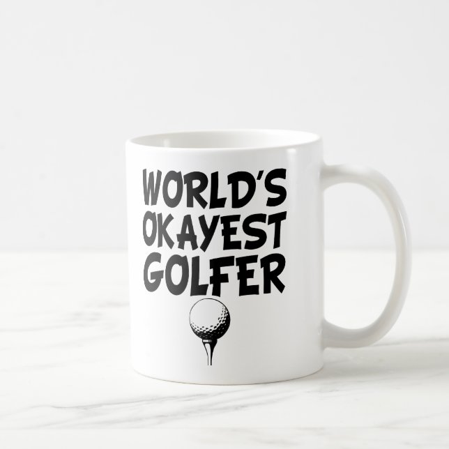 Caneca engraçada do jogador de golfe do Okayest do (Direita)