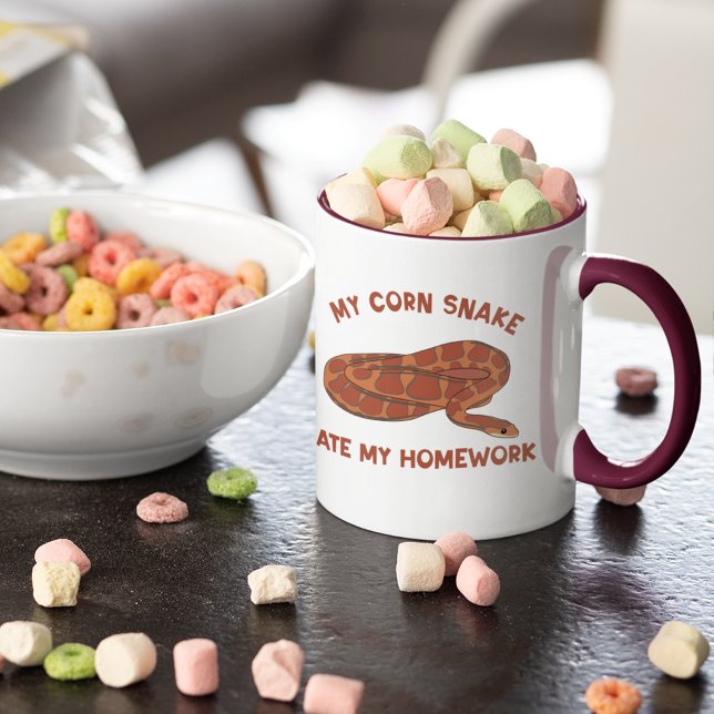 Caneca Engraçado Meu Cobra De Milho Comeu Meu Cobra de Pe (Criador carregado)